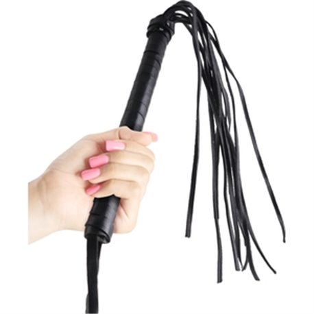 Fouet coquin fetish noir par Pipedream